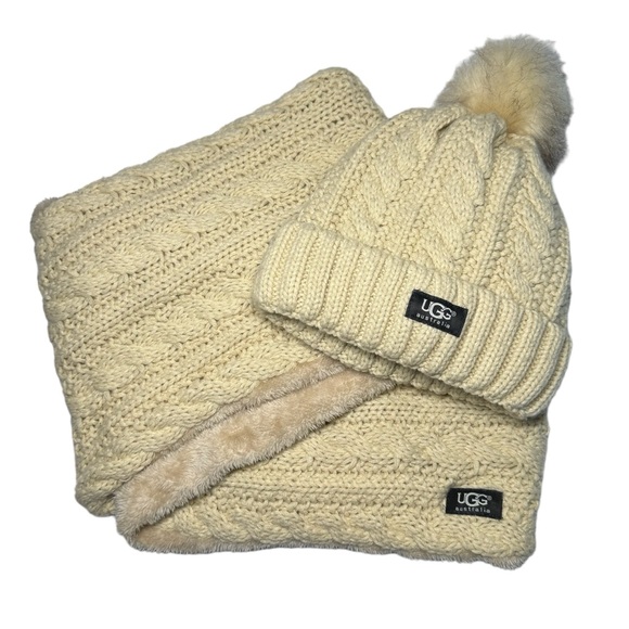 UGG | Knit Hat & Scarf Set - Picture 1 of 4